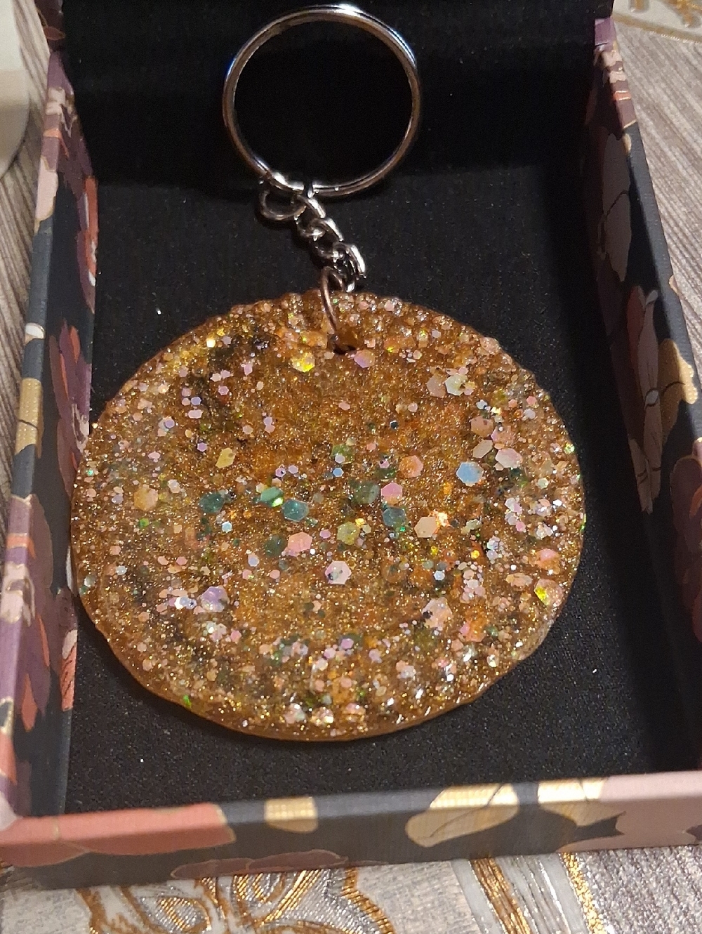 Glitter Gold Round Resin Keychain